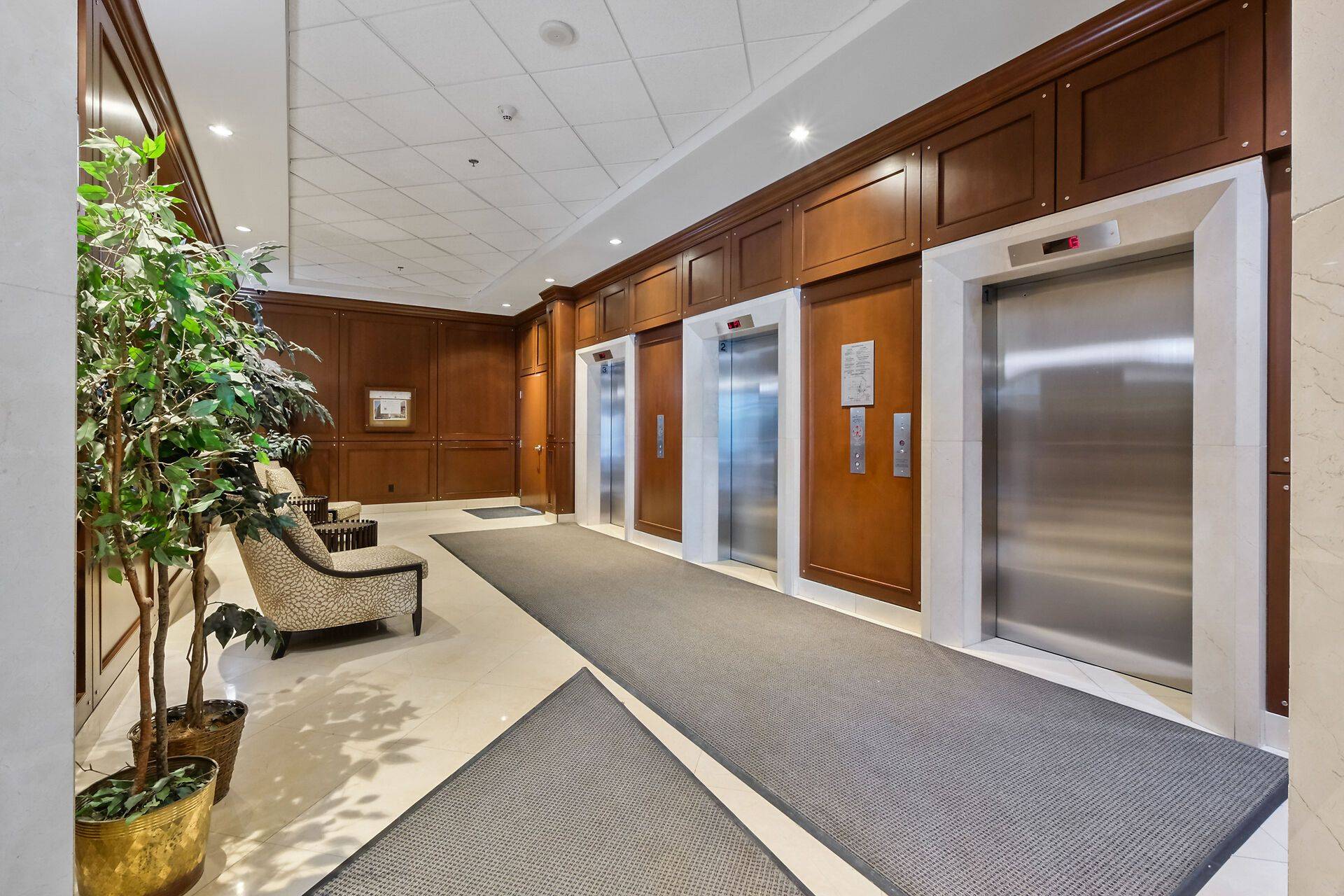 Lower Town - Sandy Hill, ON K1N 5Y1,200 Rideau ST #706
