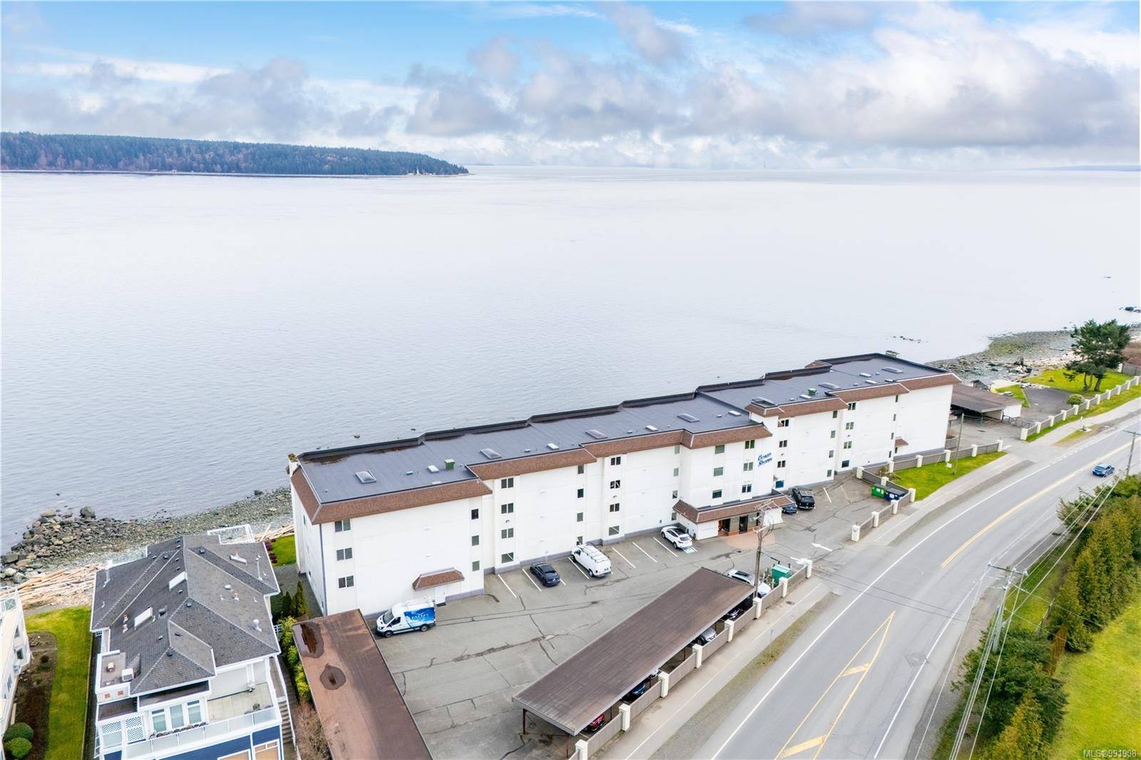169 Island Hwy S #306, Campbell River, BC V9W 6W2