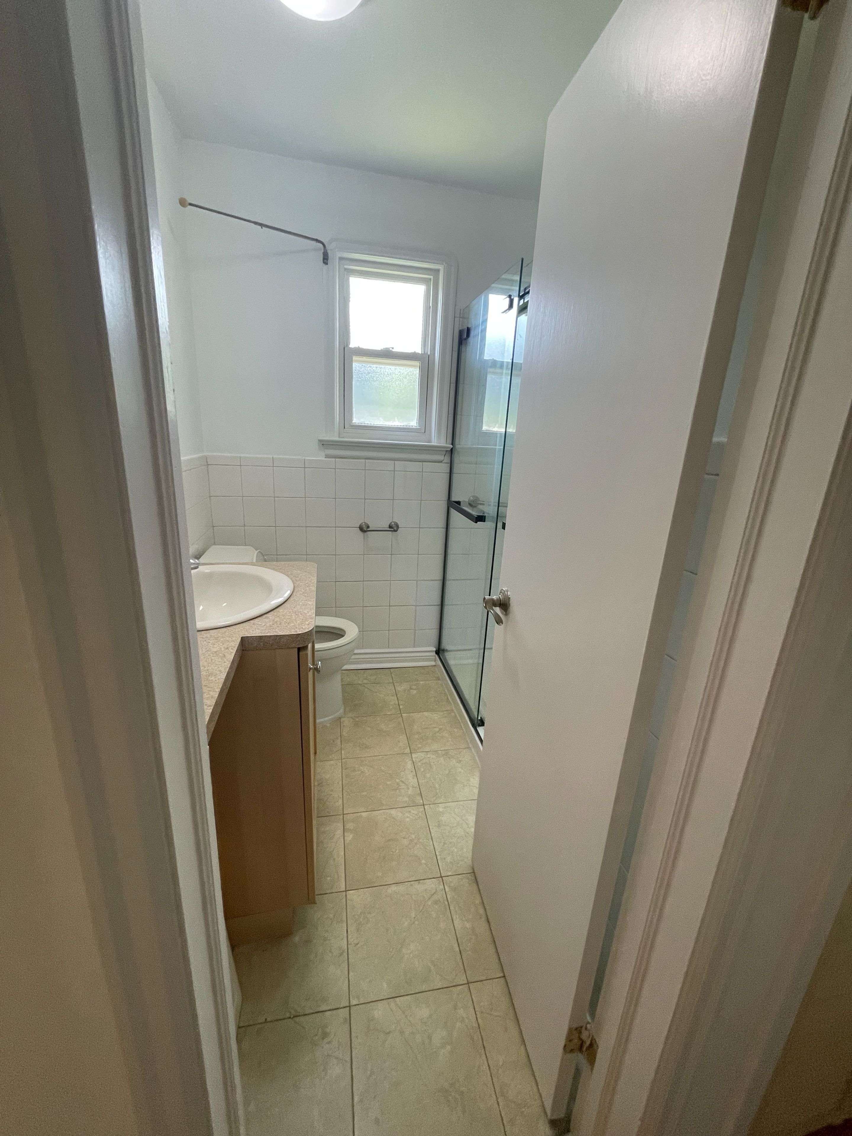 Toronto C14, ON M2N 5E9,30 Vonda AVE