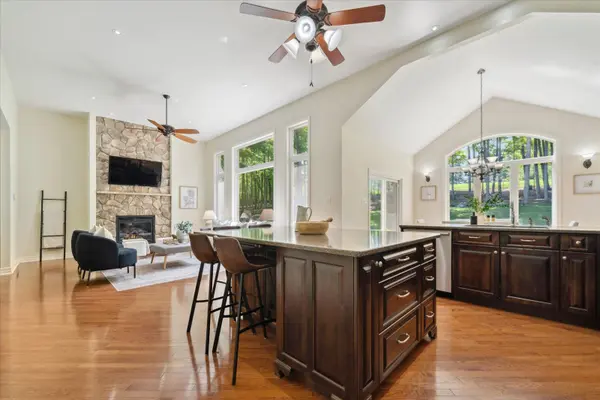 Cavan Monaghan, ON K9J 0E5,2317 Sherbrooke ST W