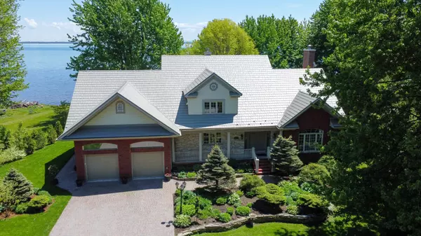 20562 Old Montreal RD, South Glengarry, ON K0C 2C0