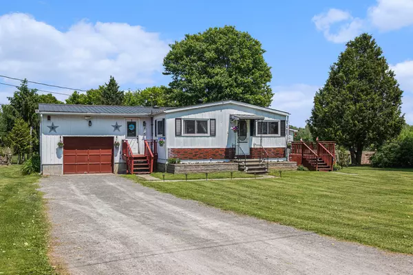 Rideau Lakes, ON K0G 1V0,1545 Highway 42 RD