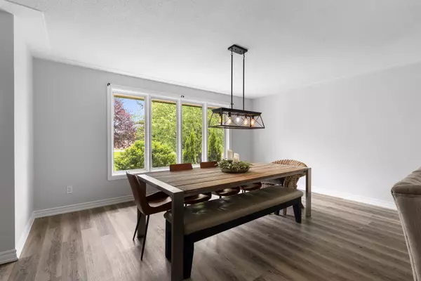 Thames Centre, ON N0L 1G4,5270 Trafalgar ST