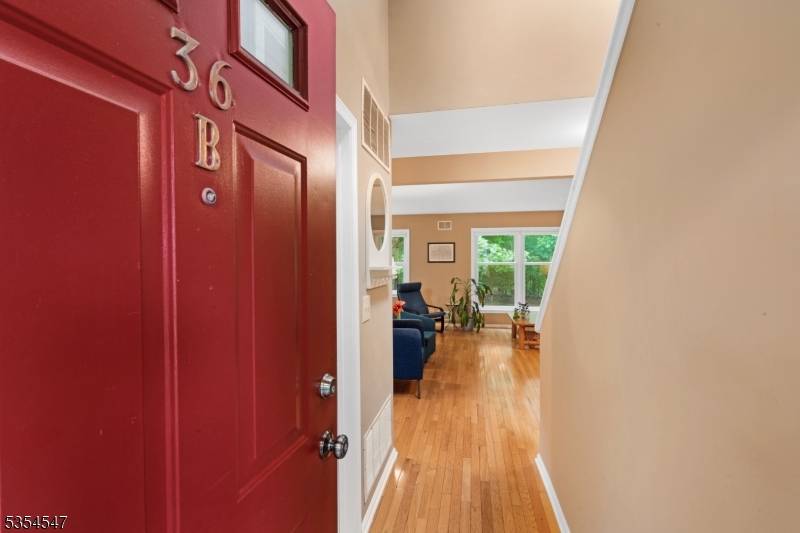 Madison Boro, NJ 07940,36 Loantaka Way U-B Coo-B