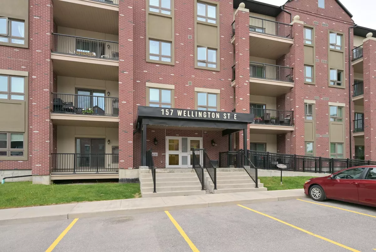 New Tecumseth, ON L9R 0R7,157 Wellington ST E #109