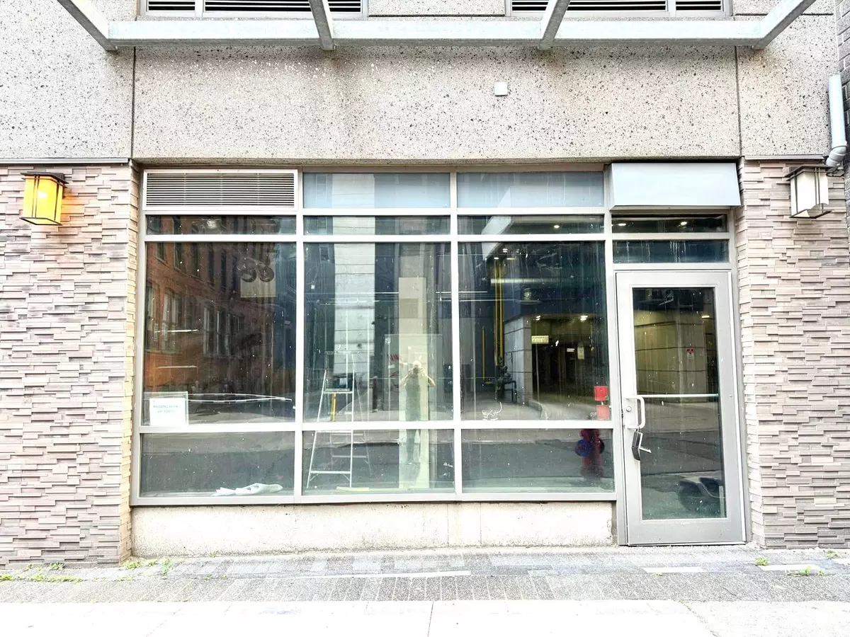 Hamilton, ON L8P 0B8,150 Main ST W #C5A