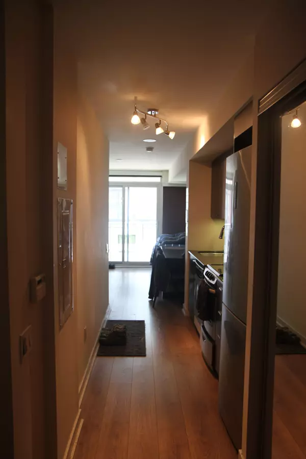 Toronto C01, ON M5V 0A9,78 Tecumseth ST #229