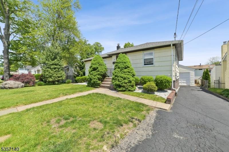 Parsippany-troy Hills Twp., NJ 07034,18 Nokomis Ave