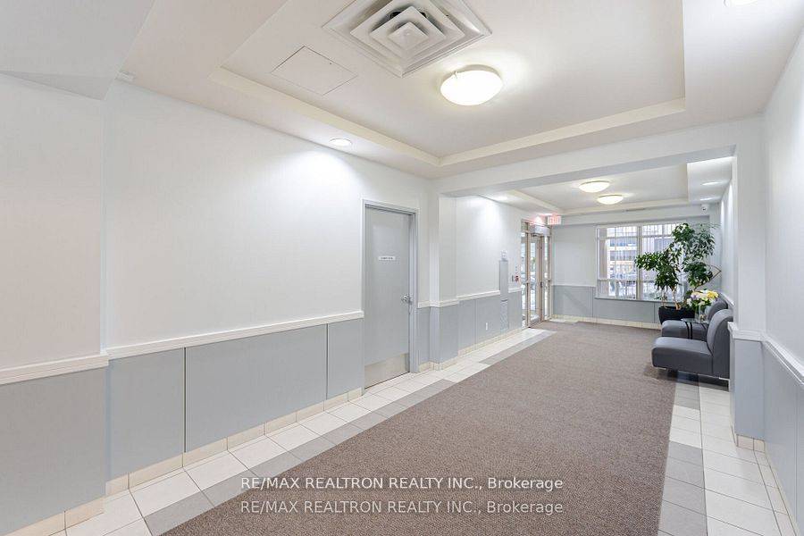 Toronto E08, ON M1M 3X9,3650 Kingston RD #203