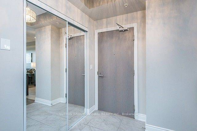 Richmond Hill, ON L4C 0Z1,9090 Yonge ST #311