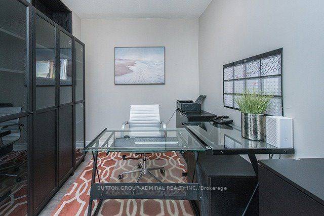 Richmond Hill, ON L4C 0Z1,9090 Yonge ST #311