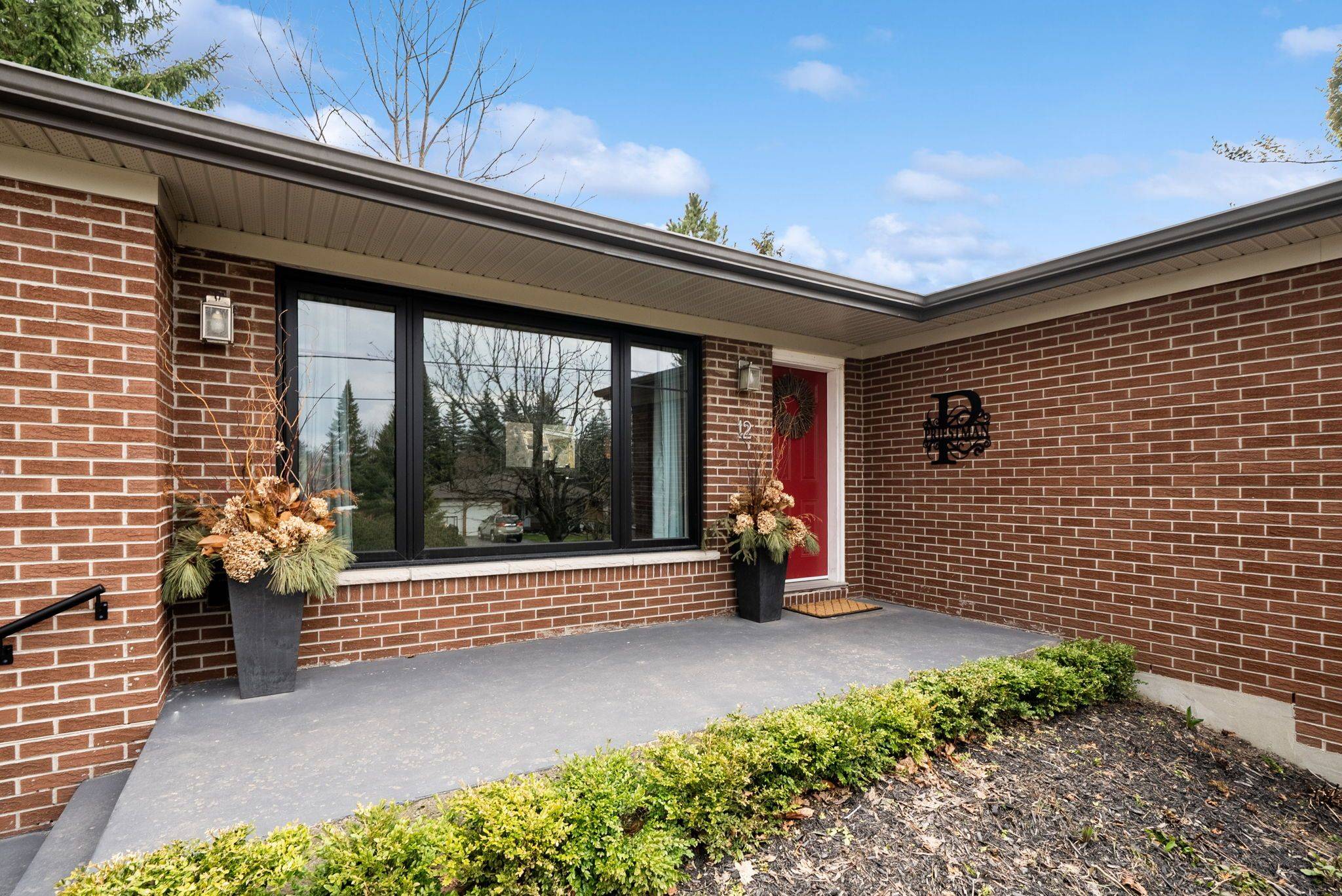 Uxbridge, ON L9P 1H8,12 Joseph ST