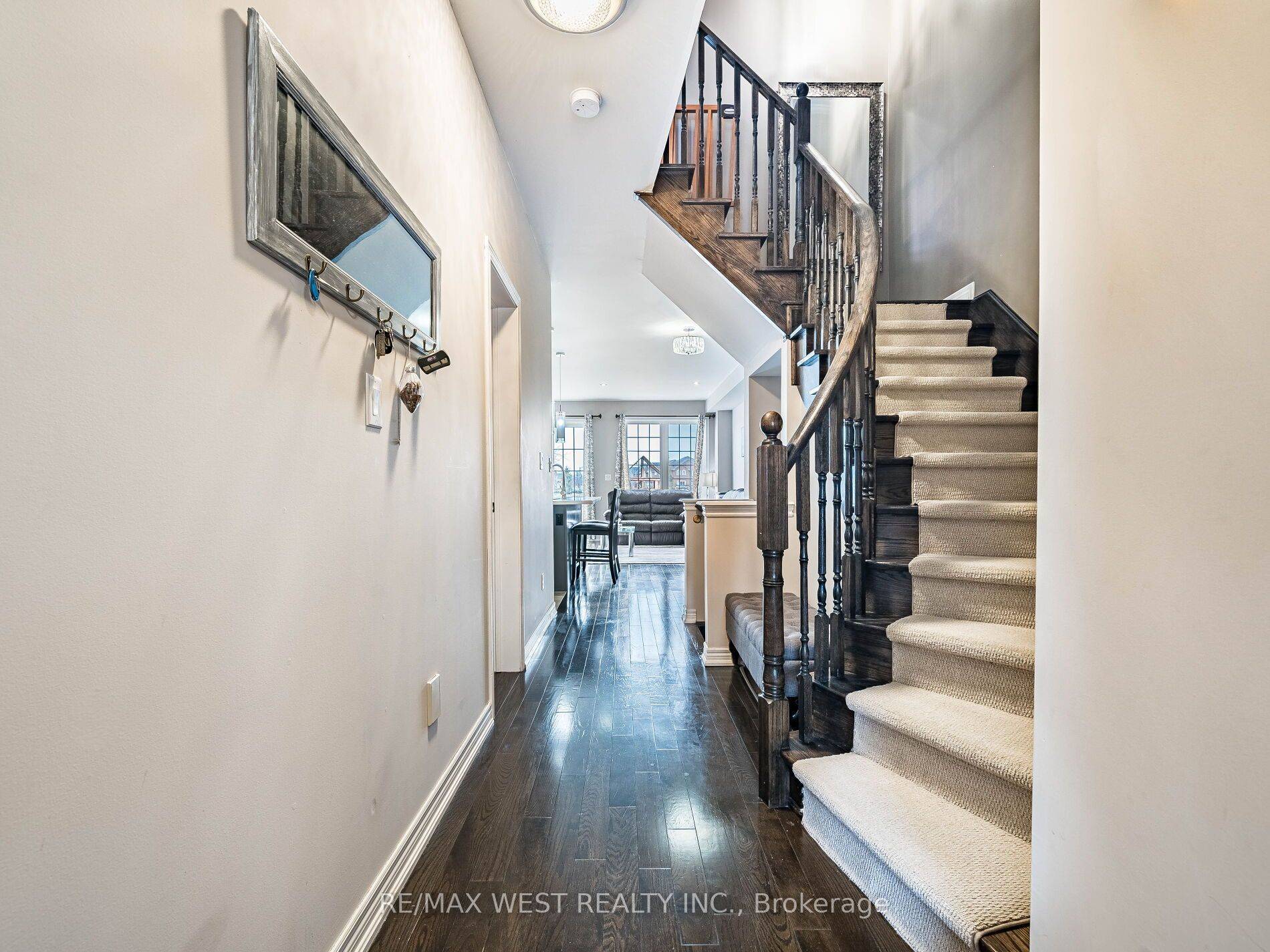 Bradford West Gwillimbury, ON L3Z 2A5,46 Gosnel CIR