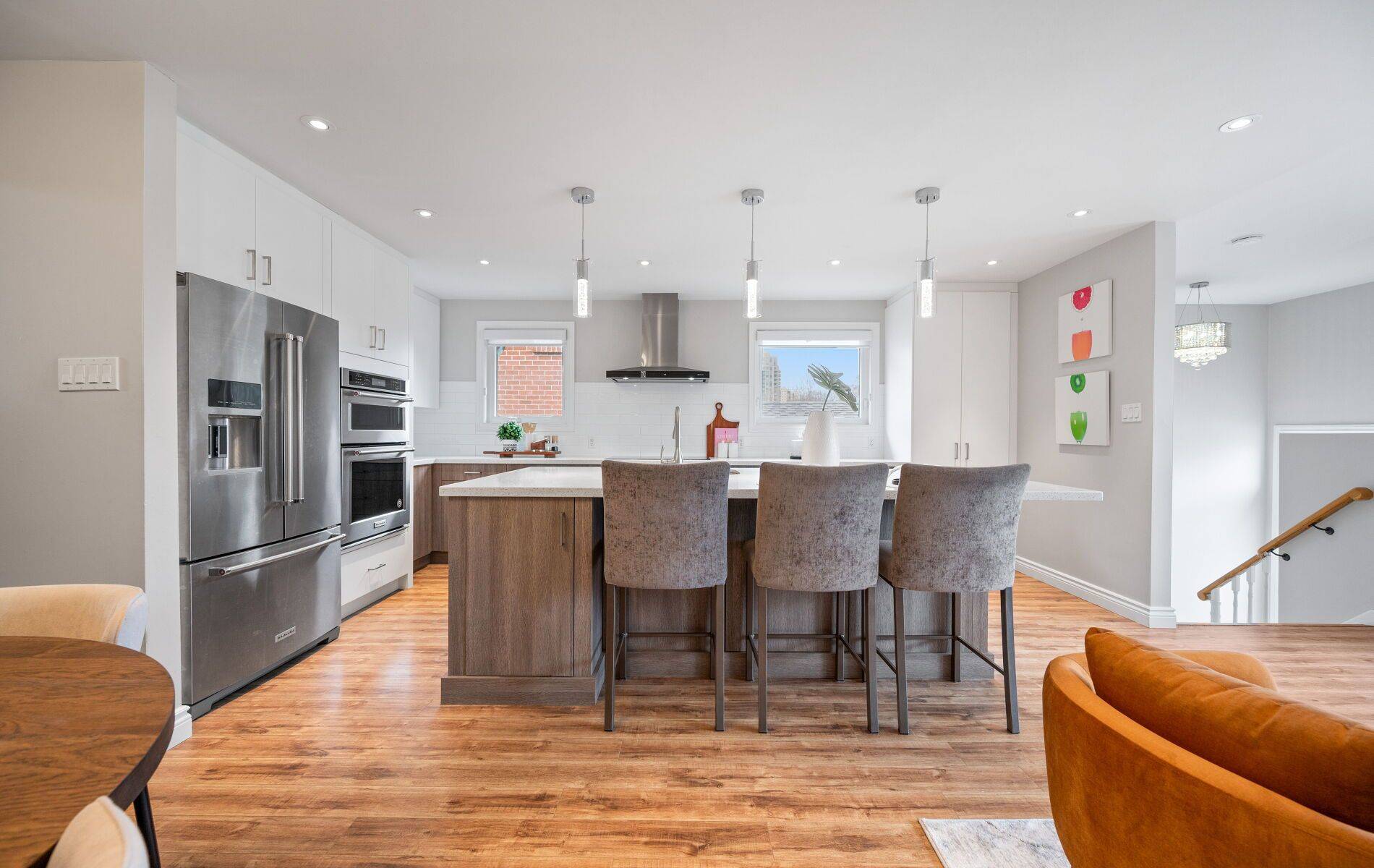Mississauga, ON L4W 3M9,1399 Underwood DR