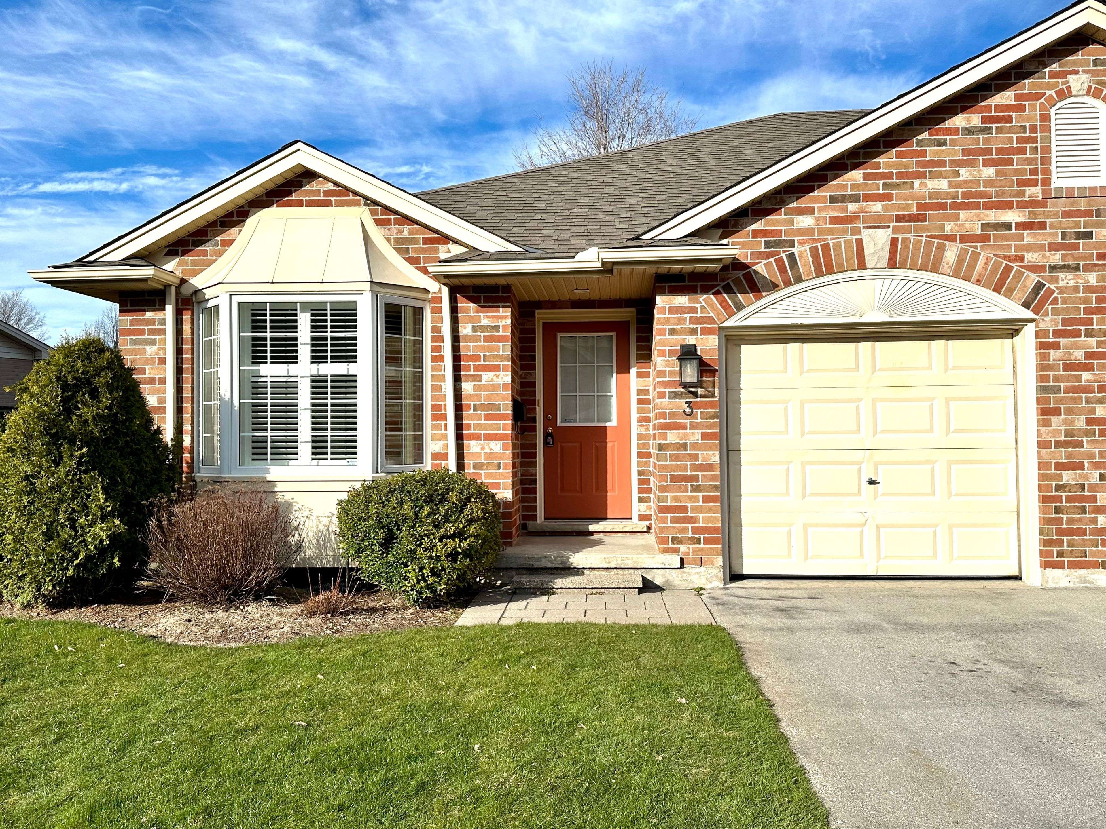 London North, ON N6G 3M5,1625 ATTAWANDARON RD #3
