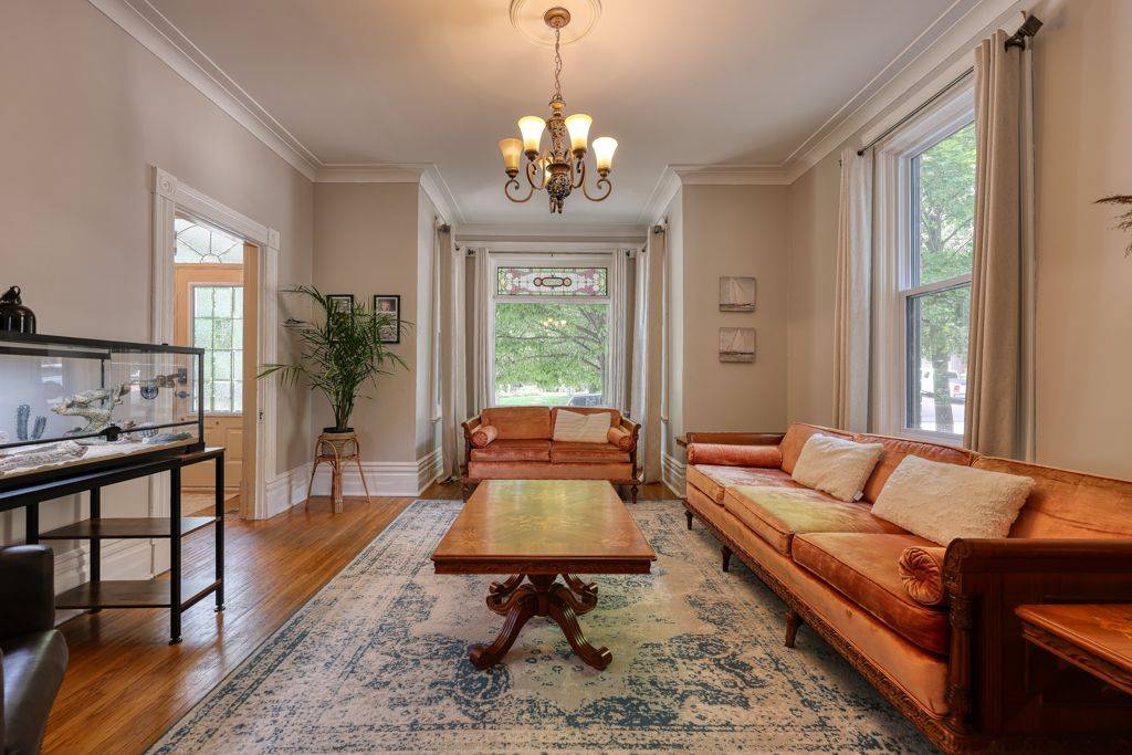 Woodstock, ON N4S 4Z3,584 Grant ST