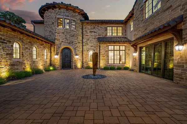 Westlake, TX 76262,2210 Barcelona Court