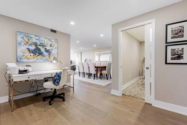 Toronto C09, ON M4W 3M3,360 Bloor ST E #603