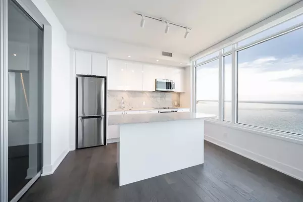 Toronto W01, ON M6S 0B1,1926 Lake Shore BLVD W #3309