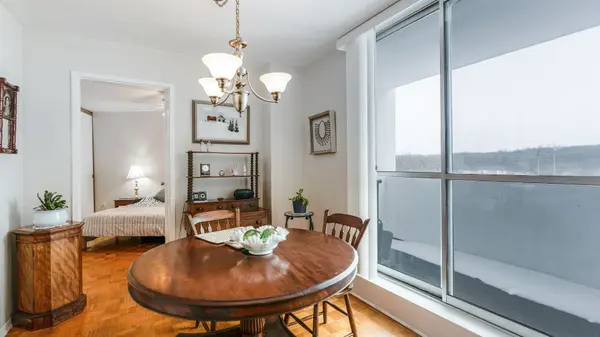 St. Catharines, ON L2T 3G7,15 Towering Heights BLVD #301