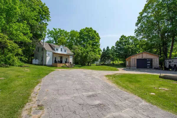 Frontenac, ON K0H 2P0,14702 Road 38 RD