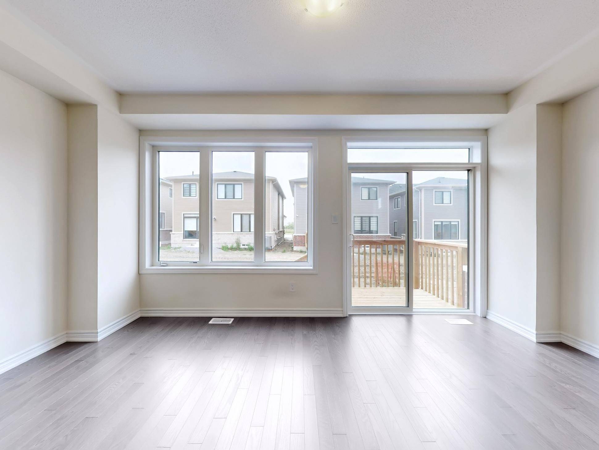 Oshawa, ON L1K 0E2,675 Ribstone CT