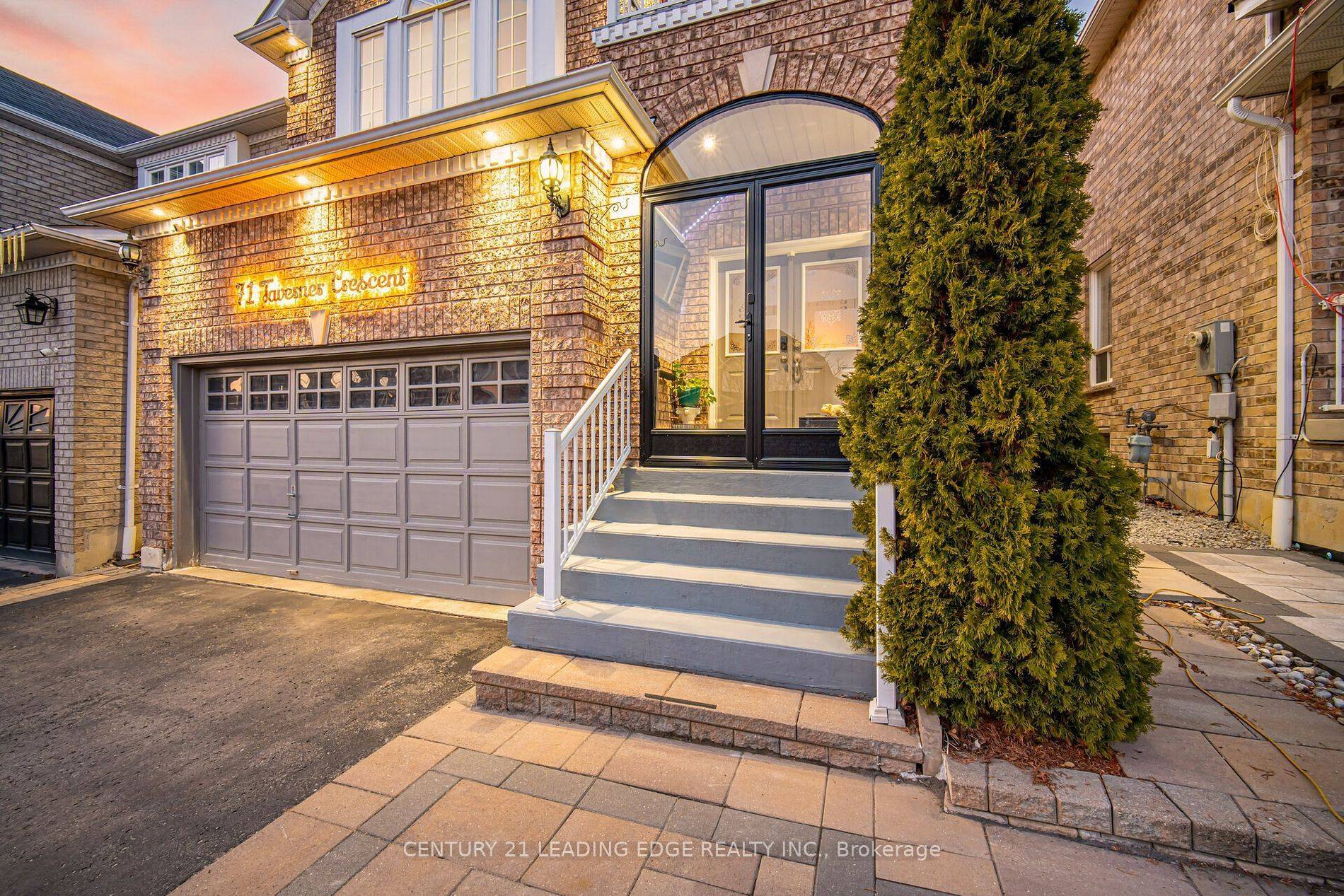 Ajax, ON L1T 0K1,71 Taverner CRES N