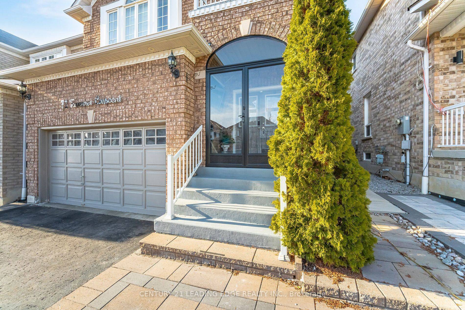 Ajax, ON L1T 0K1,71 Taverner CRES N