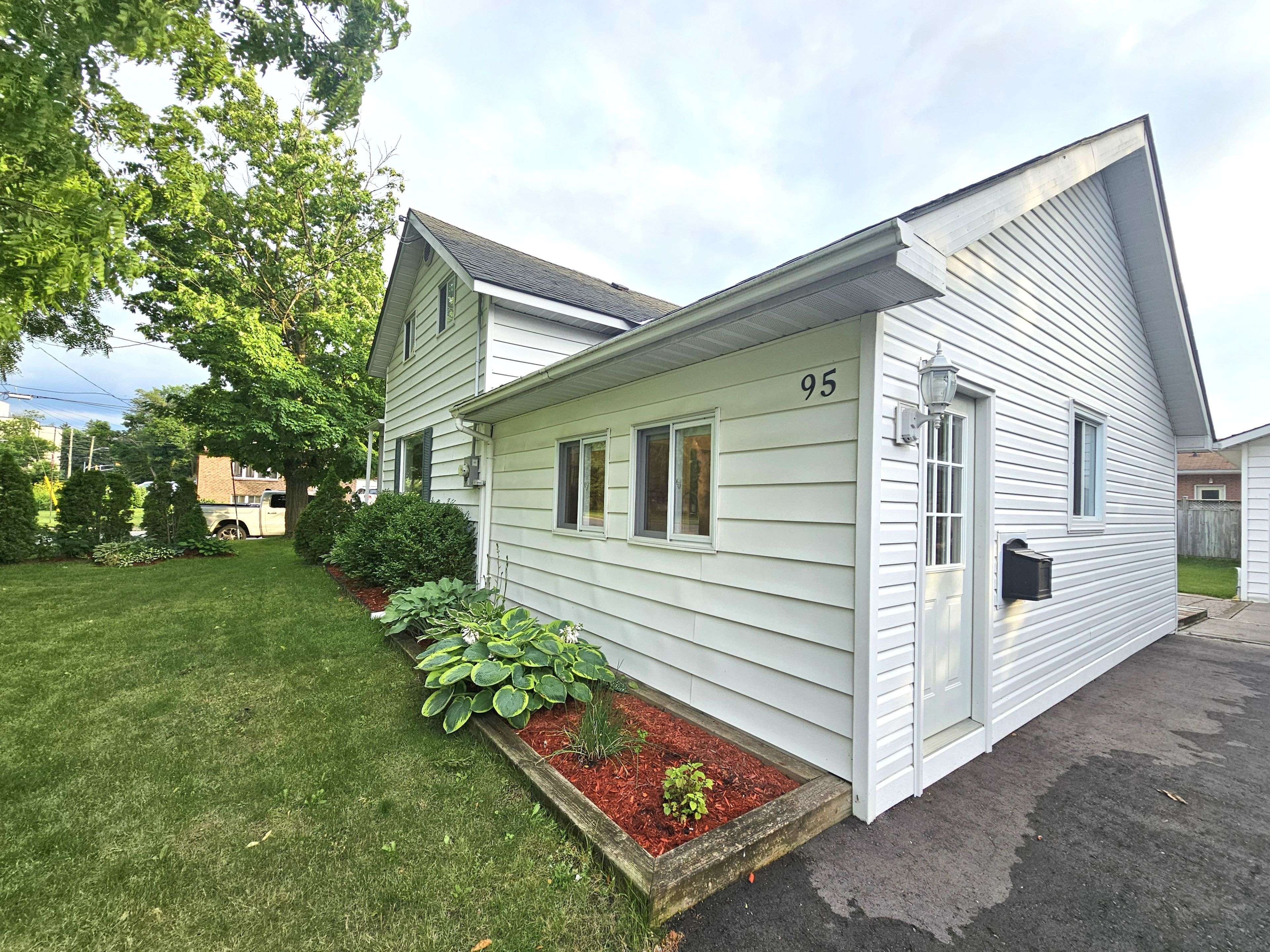 95 Adelaide ST N, Kawartha Lakes, ON K9V 4L6