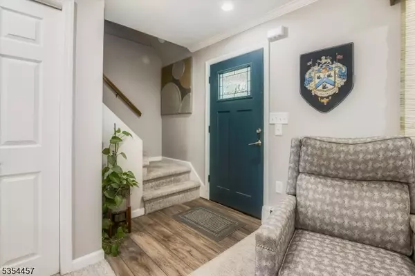 Hopatcong Boro, NJ 07843,15 Alfred Way
