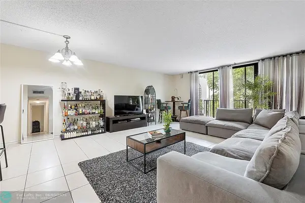 Fort Lauderdale, FL 33315,1201 River Reach Dr #501