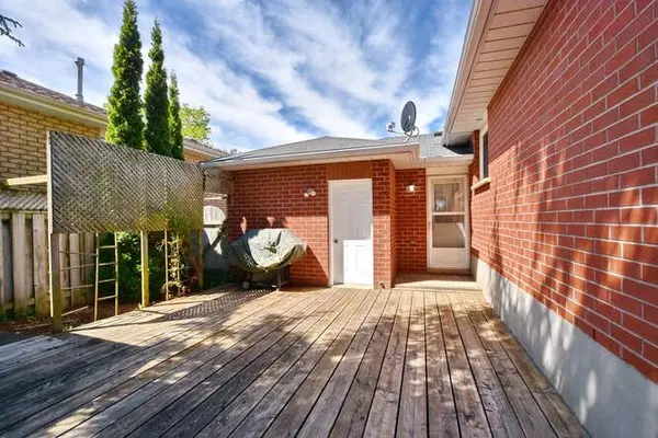 Barrie, ON L4N 6Y7,3 Mayfair DR