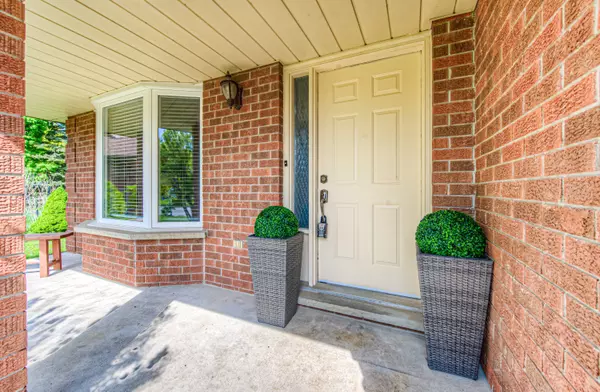 Waterloo, ON N2K 3K2,171 Mayberry CT