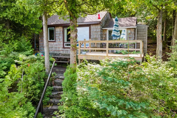 Northern Bruce Peninsula, ON N0H 2R0,70 Big Tub RD