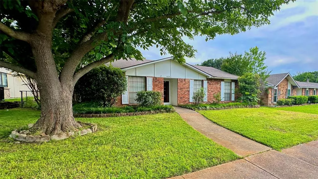 620 Via Altos, Mesquite, TX 75150
