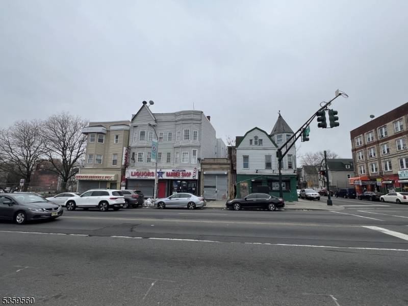 Newark City, NJ 07107,524 Central Ave