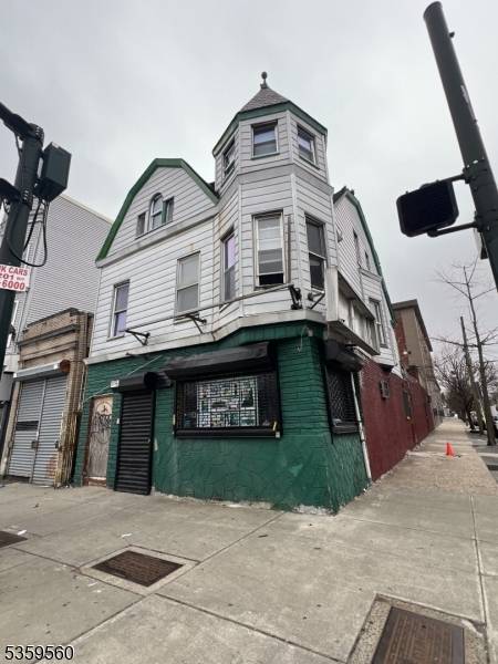 Newark City, NJ 07107,524 Central Ave