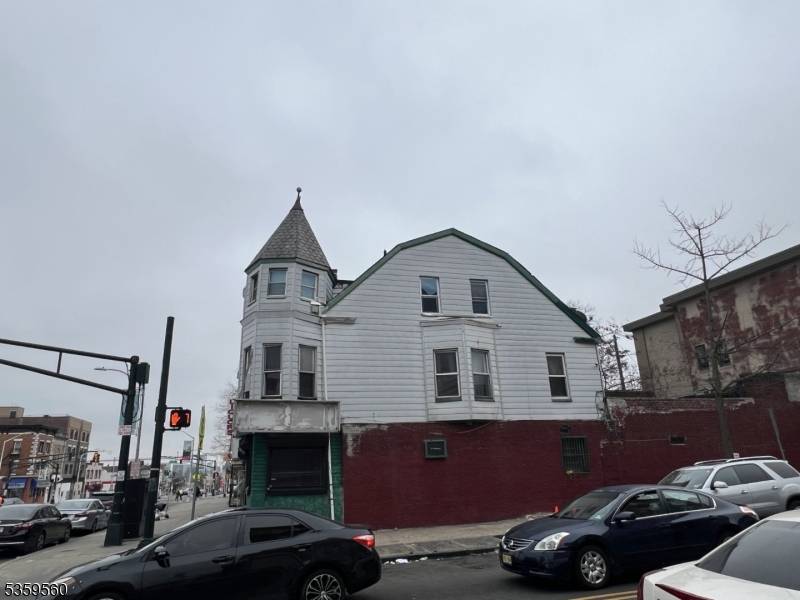 Newark City, NJ 07107,524 Central Ave