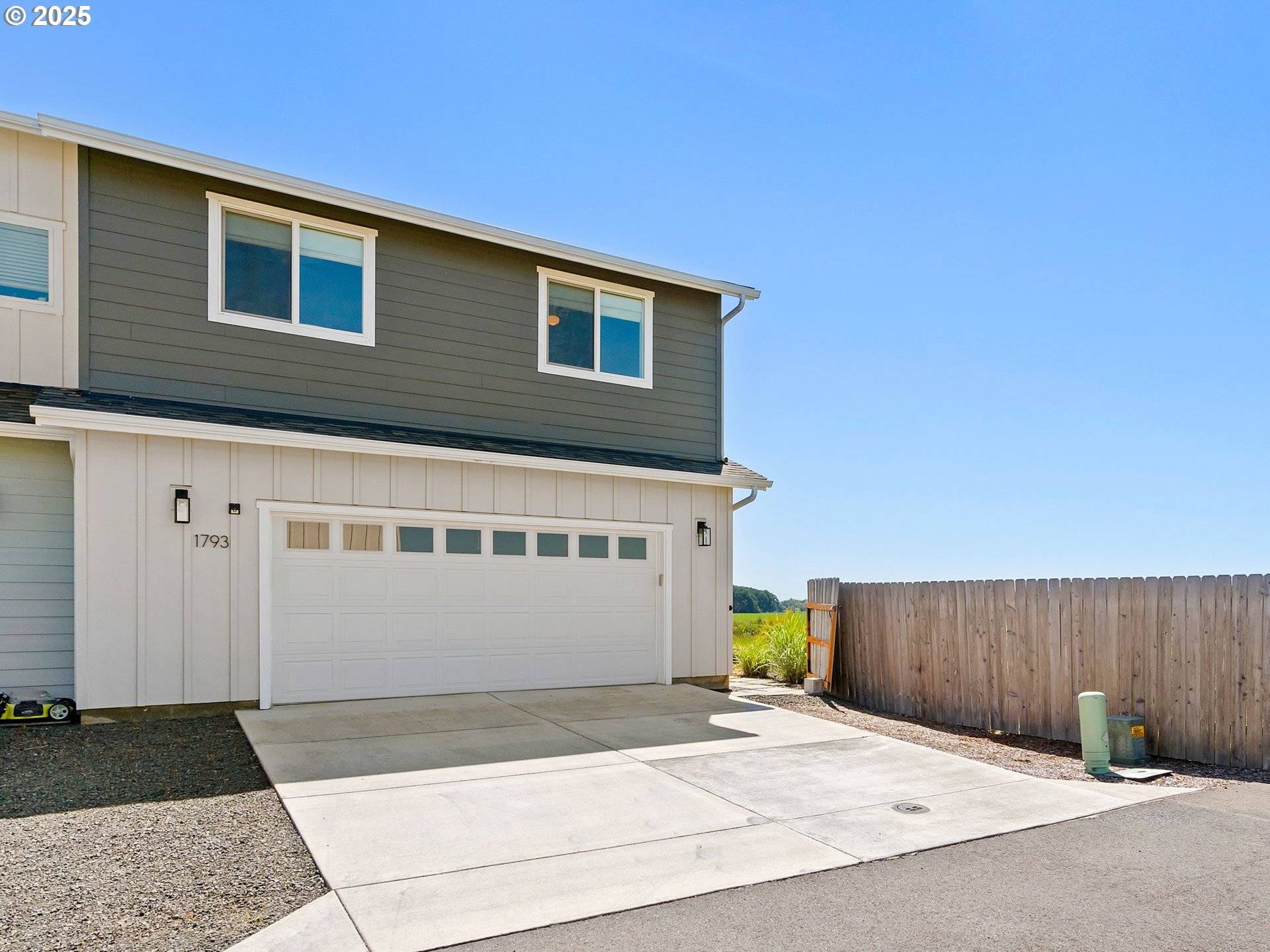 Dallas, OR 97338,1793 SE JONATHAN AVE