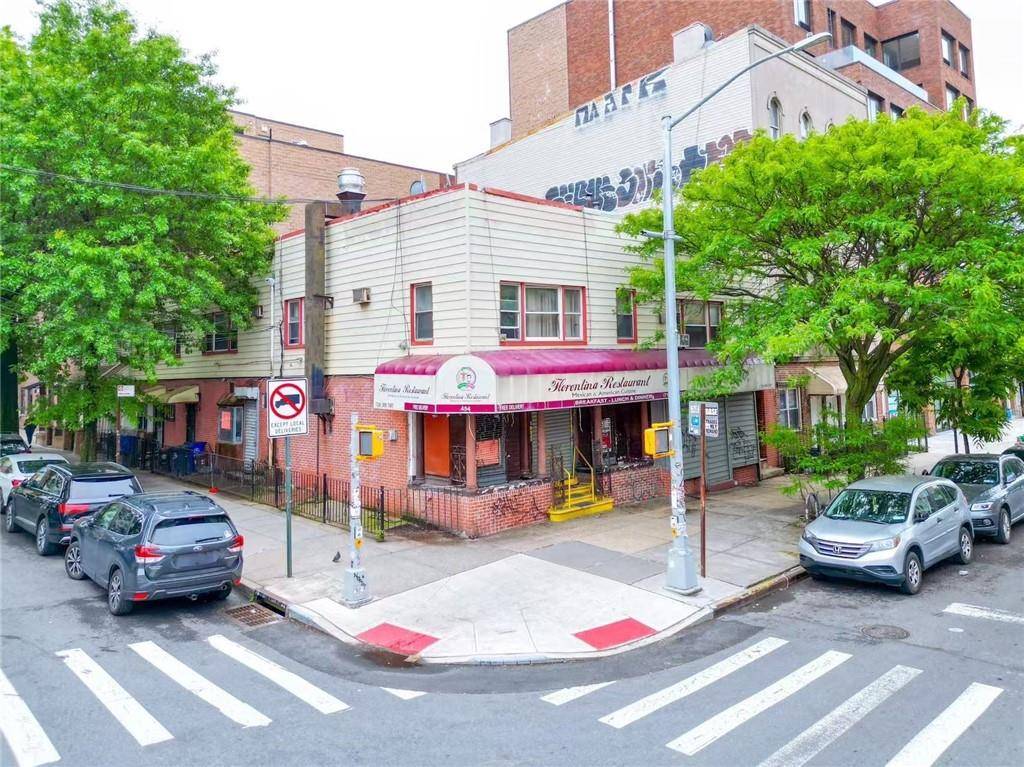 Brooklyn, NY 11211,452 Graham AVE