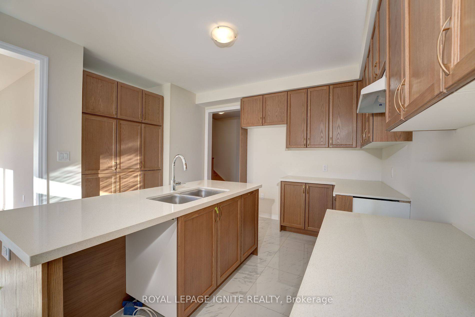 Clarington, ON L1B 0W7,11 ED Ewert AVE