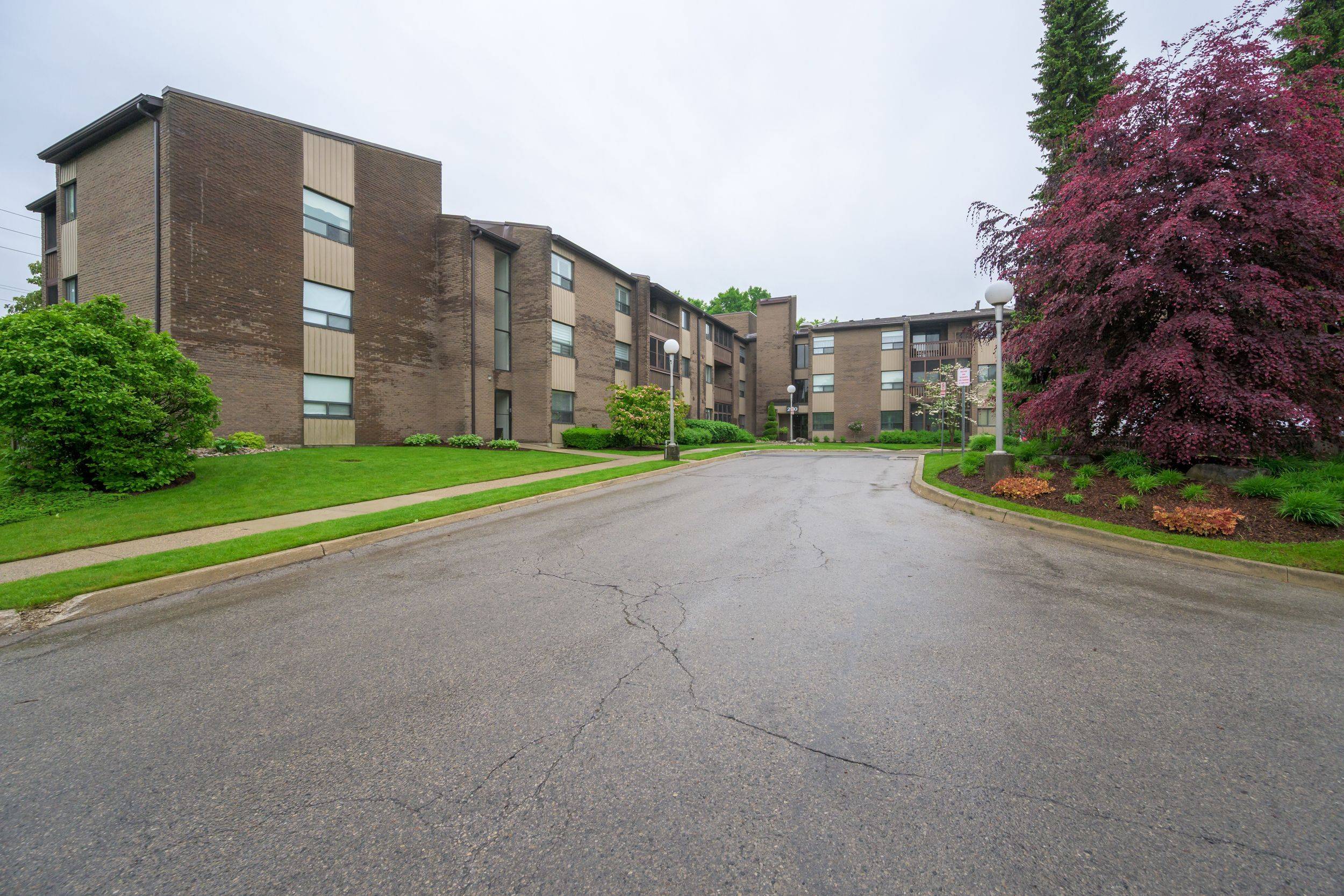 London North, ON N6H 4P8,200 Everglade CRES #206