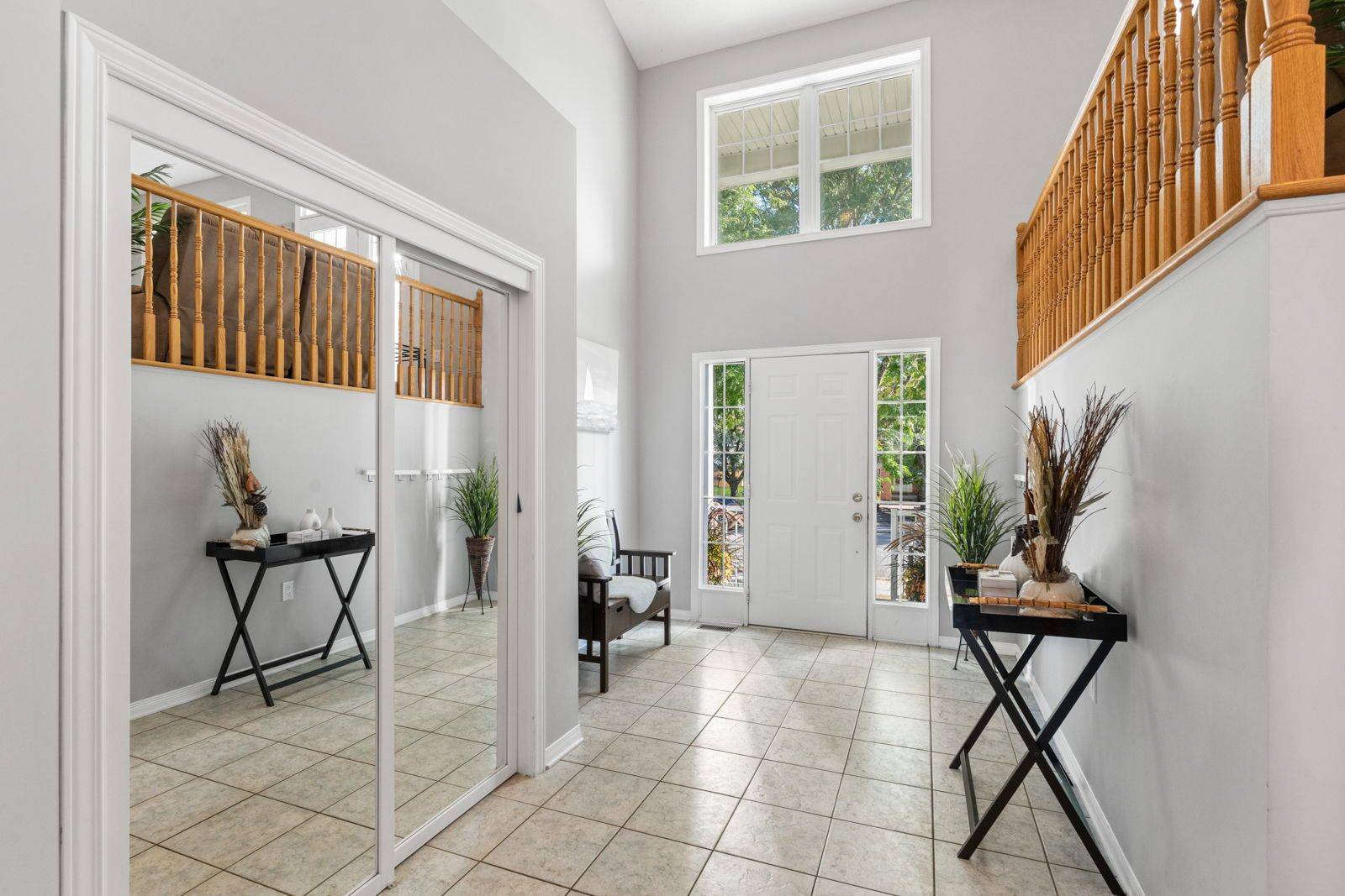 Barrhaven, ON K2J 5C3,279 Berrigan DR