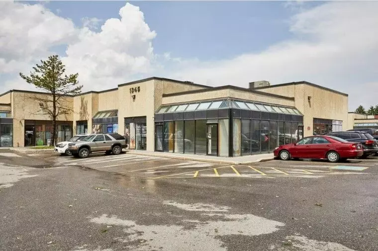 Toronto E11, ON M1B 5K3,1345 Morningside AVE #19