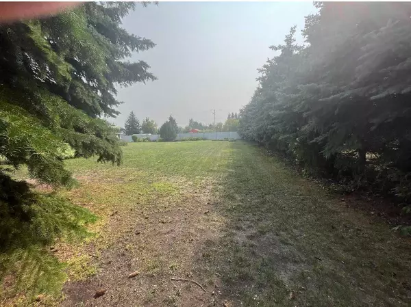 Lacombe, AB T4L1M3,5013 59 ST