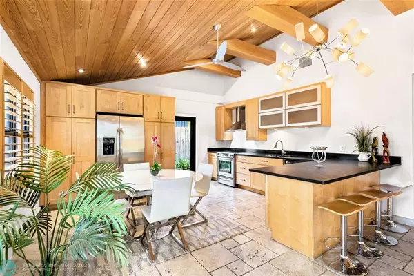 Wilton Manors, FL 33305,305 NE 21st Ct