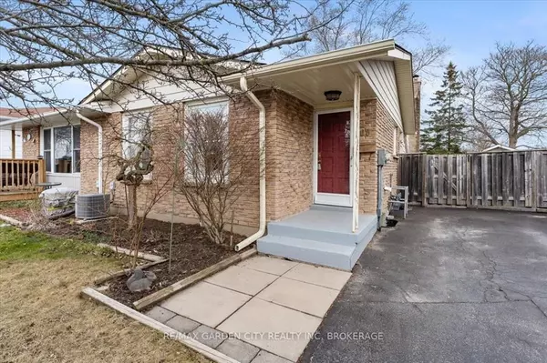 Welland, ON L3C 5Z9,68 Barrington DR