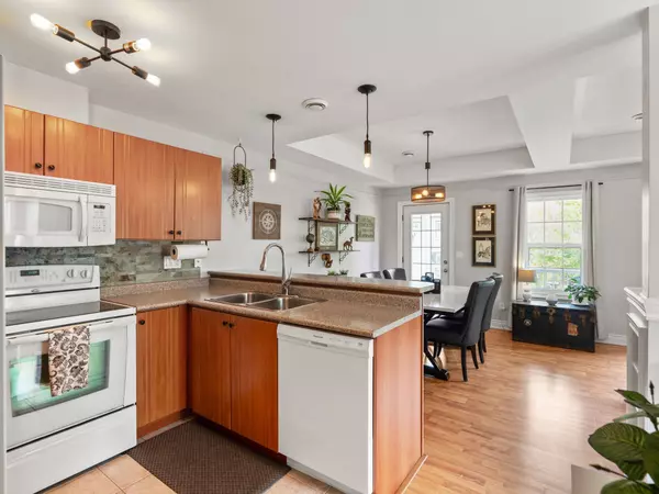Cobourg, ON K9A 0C2,845 Smith RD #103
