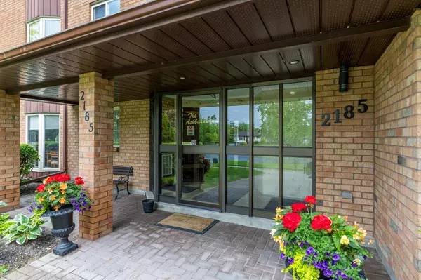 Peterborough East, ON K9L 1T6,2185 Walker AVE #303