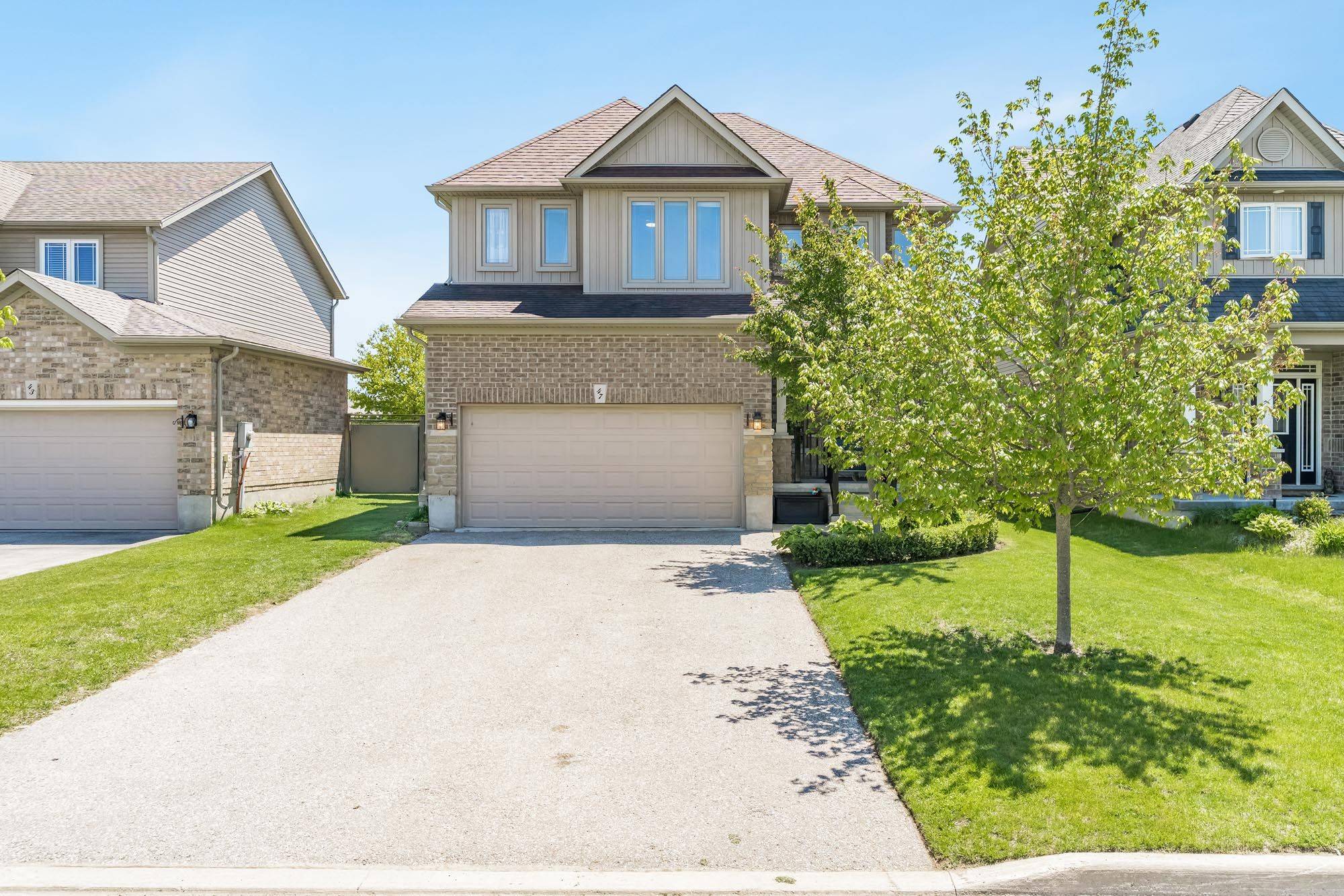 47 Quigley ST, Essa, ON L0M 1B6